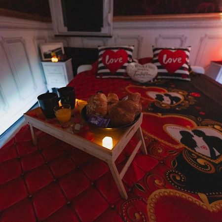 Bulle D'Amour , Une Nuit En Amoureux Тан Екстериор снимка