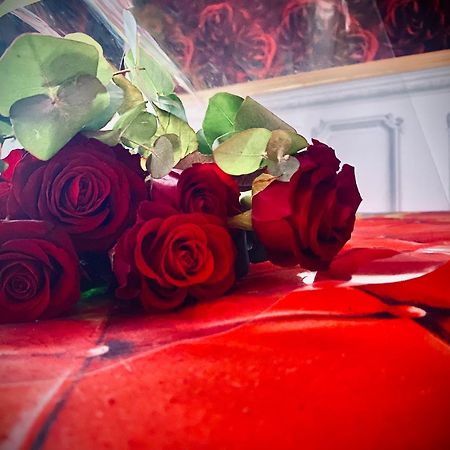 Bulle D'Amour , Une Nuit En Amoureux Тан Екстериор снимка